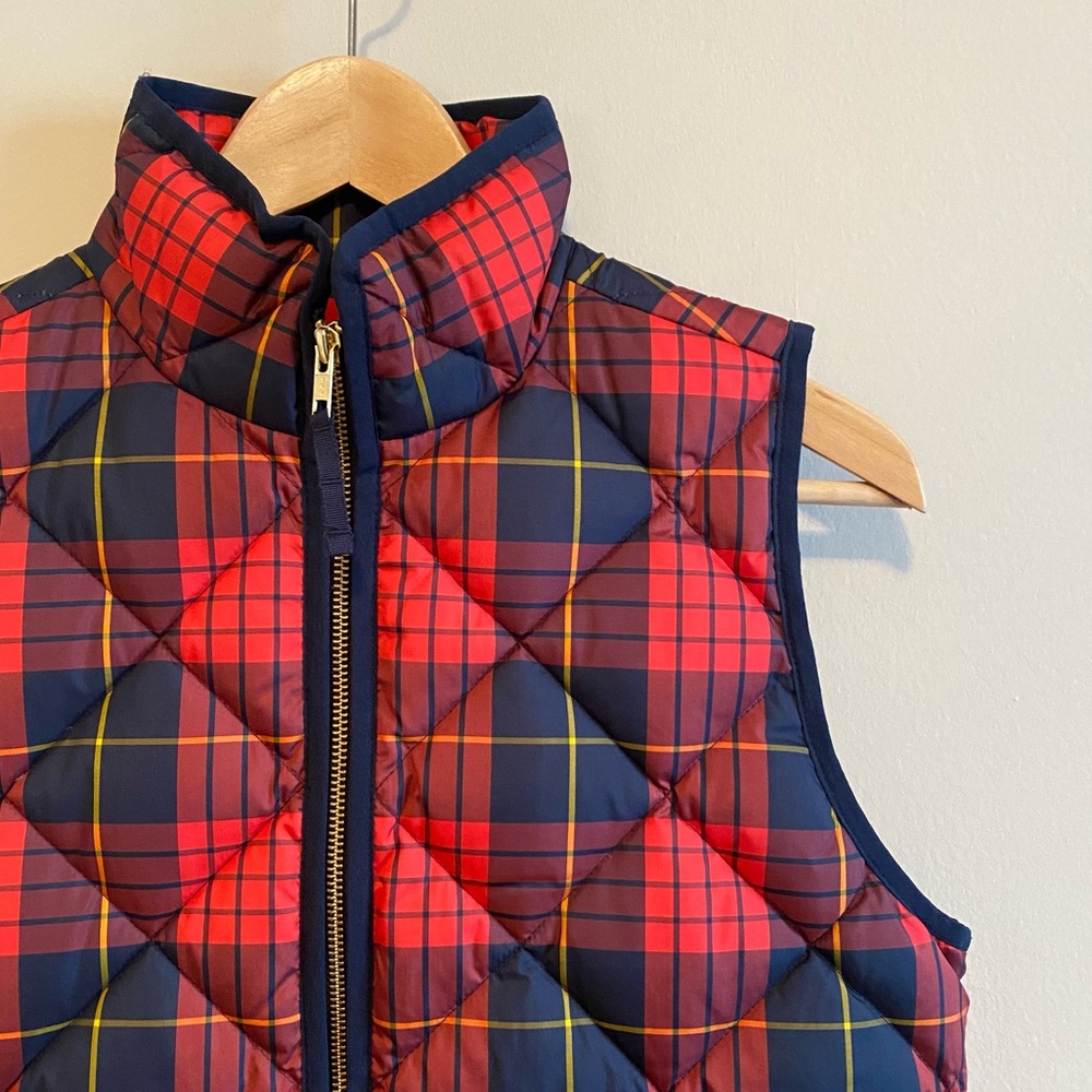 sale | j crew | excursion vest in tartan plaid - Picture 2 of 8